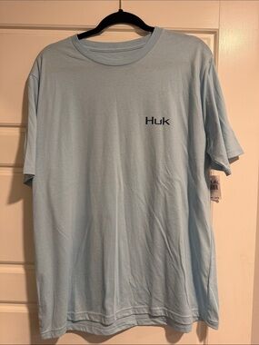Huk Men’s Short Sleeve Crewneck T-Shirt - Pale Blue with Navy Logo